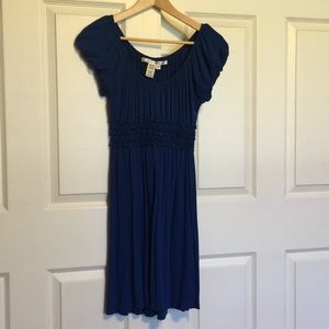 Blue knee-length stretchy dress
